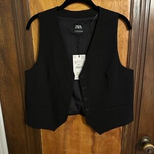 Zara Women's Elegant Black Buttoned Vest